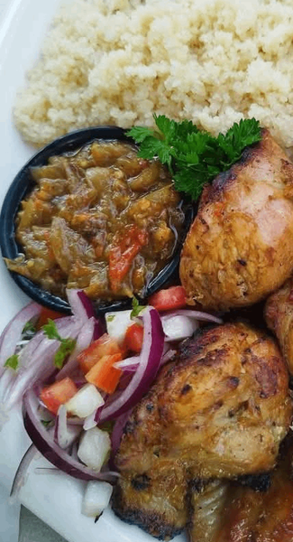 ATTIÉKÉ POULET BRAISÉ