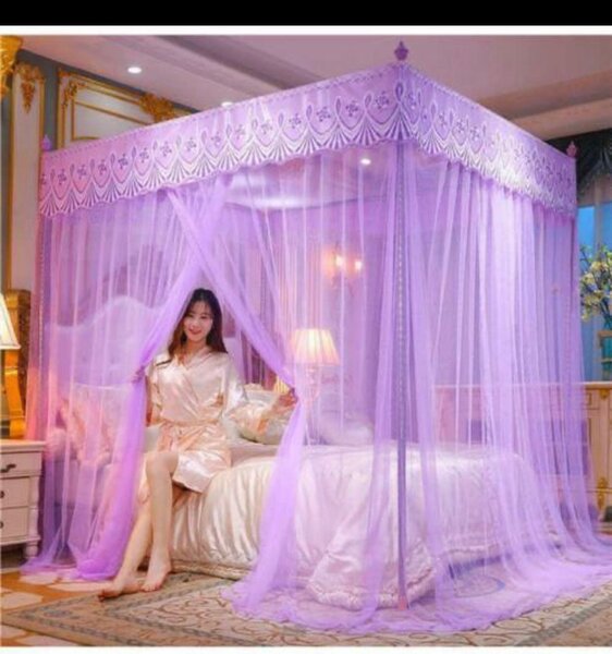 Three-door mosquito net for bed, lilac