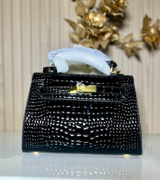 Sac à main élégant en cuir