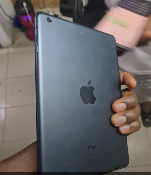 iPad Mini 64GB Noir