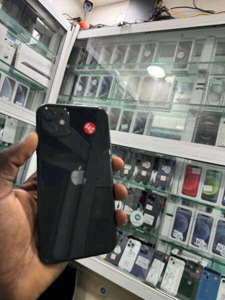 iPhone 11 Simple 64G Noir