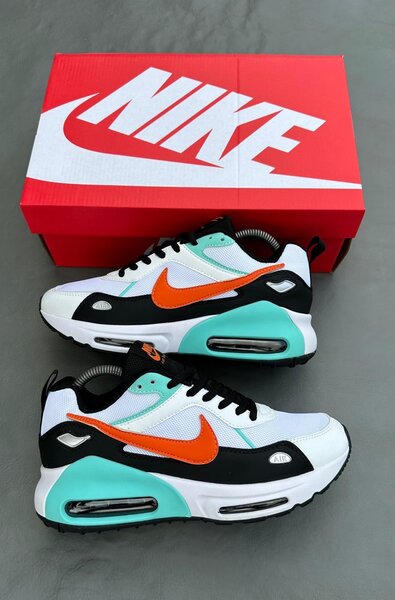 Baskets Nike Air Max Colorées