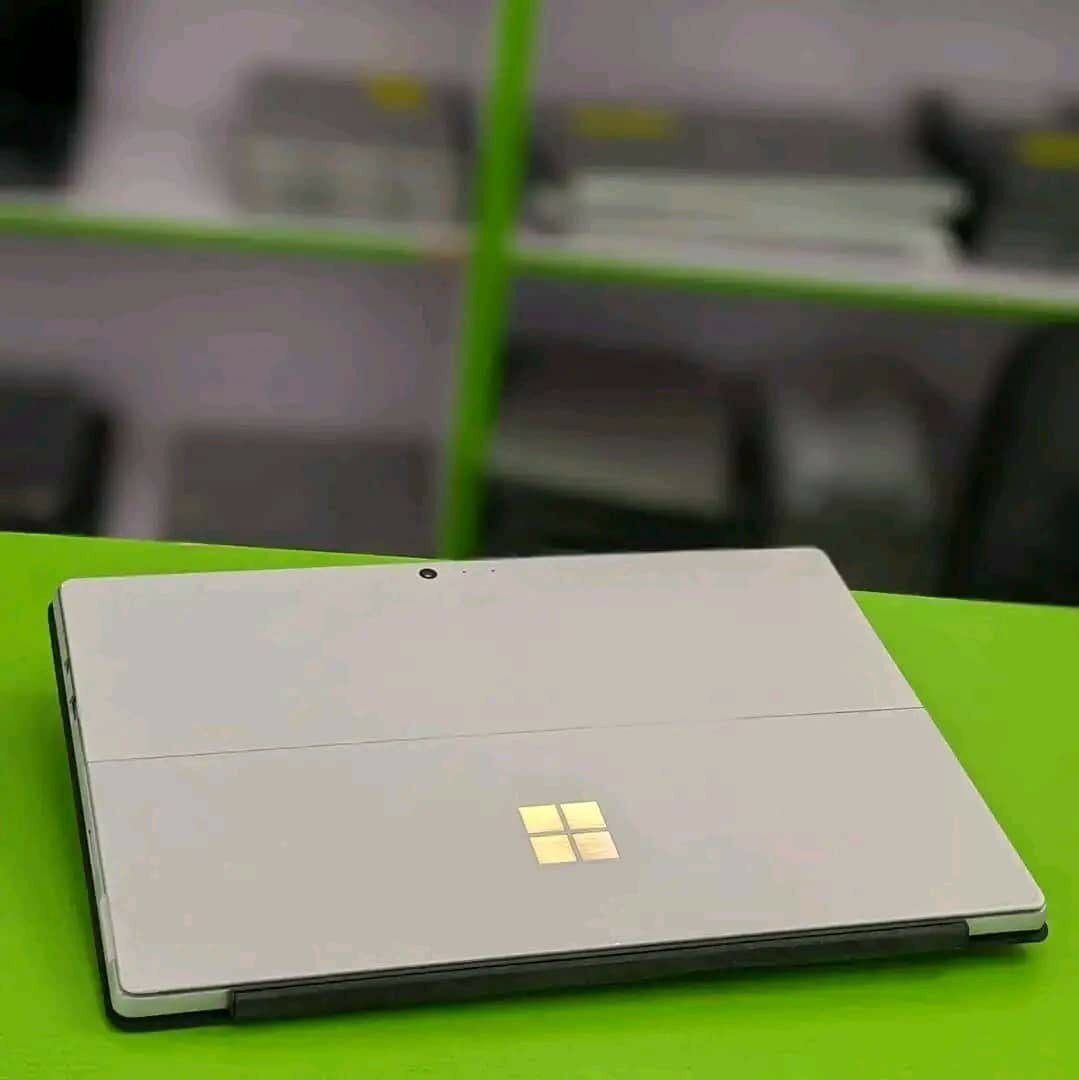 Microsoft Surface Pro 4