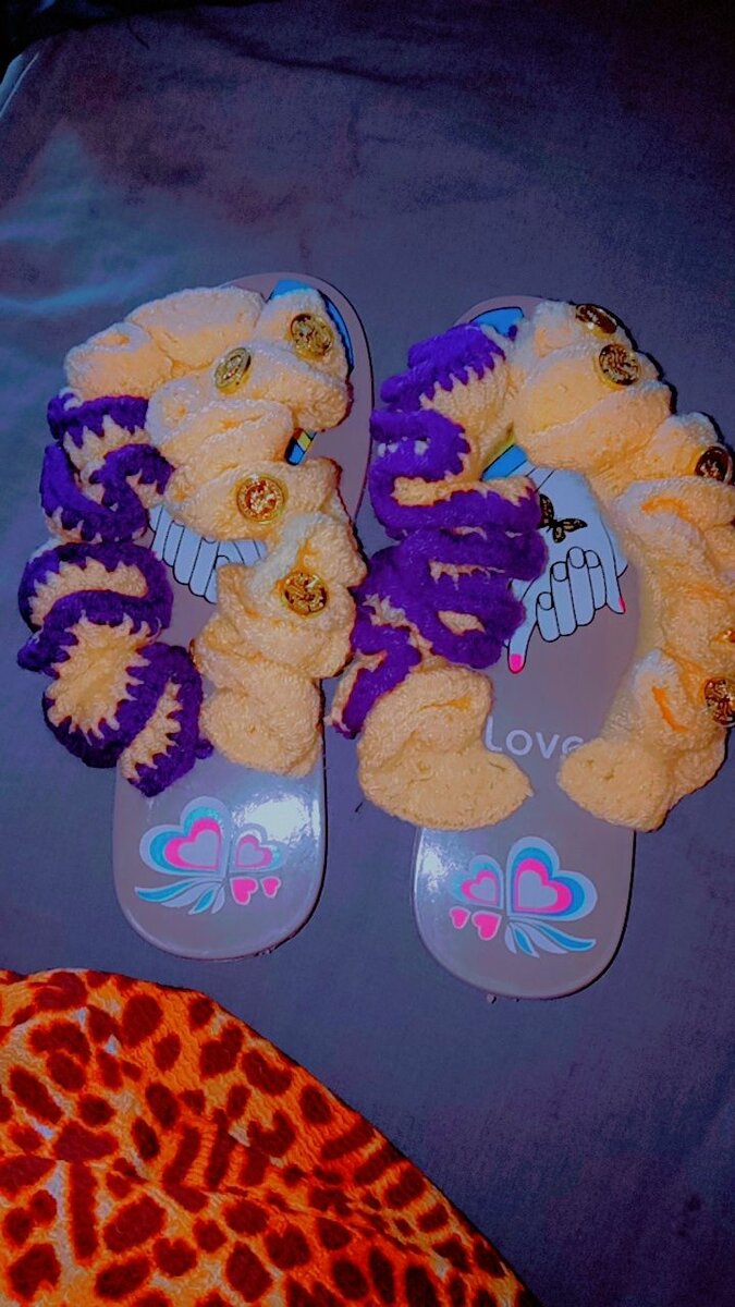 Chaussons en tricot colorés