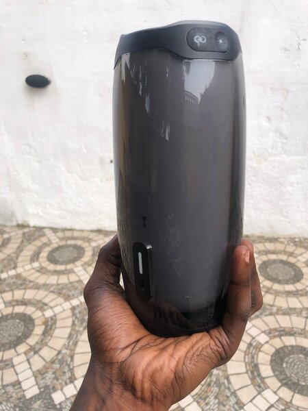 Preowned JBL pulse 4 Bluetooth speaker for sale