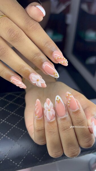 Nail Art Design Été