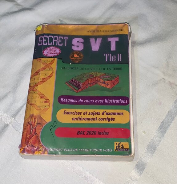 Livre Secret SVT Tle D