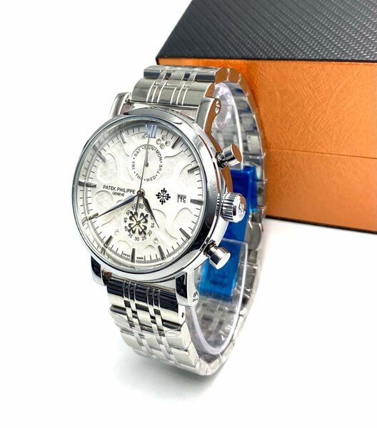 Montre avec coffret dorigine