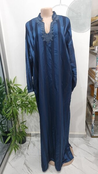 Caftan bleu élégant femme