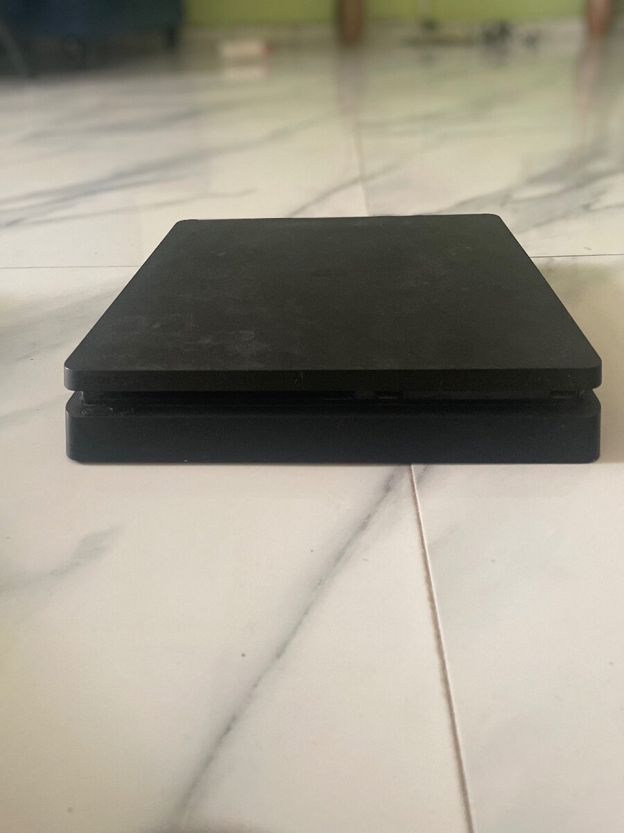 Console PS4 slim