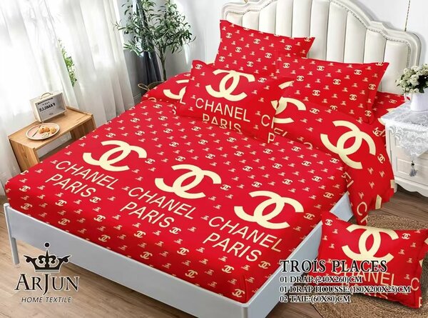 Parure de lit rouge Chanel