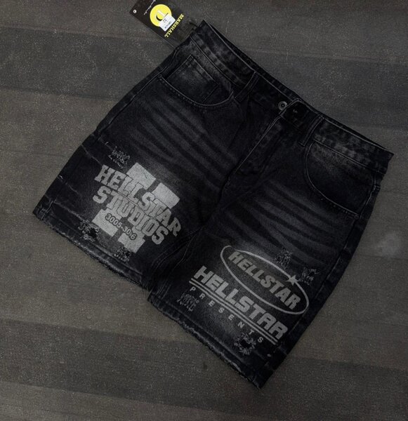 Shorts en jean noir tendance