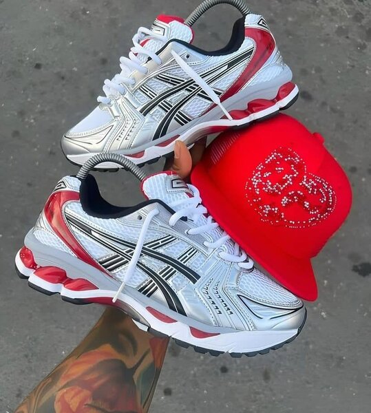 Asics Kayano 14