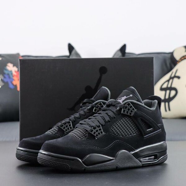 Jordan rétro 4 full black