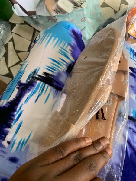 Sandales en plastique confortables