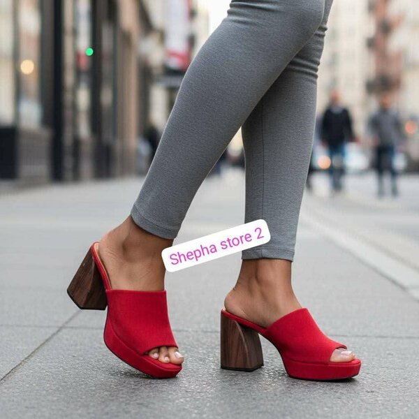 Mules à talons carrés élégants