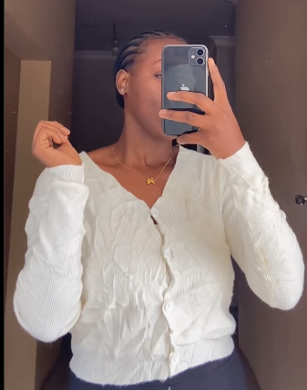  Short knitted cardigan with buttons  size:M