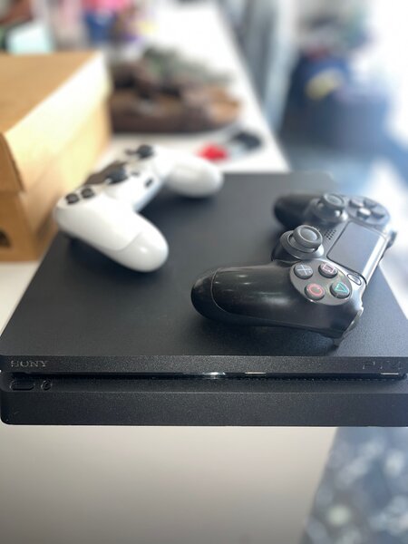 Ps4 slim