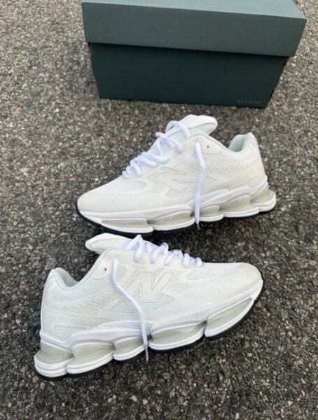 Baskets blanches sport homme