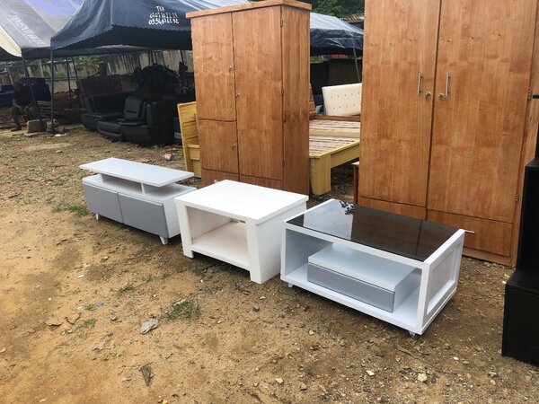 Durable et bien traité   Placard : (2 porte)::90000f  Placar