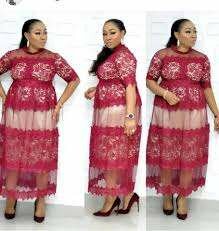 Robe en dentelle élégante