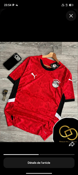 Maillot de football rouge