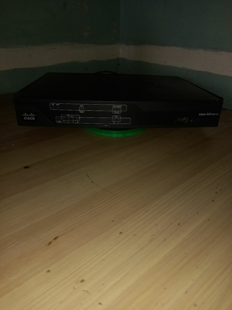 Cisco 881 k9 series Czech Republic made