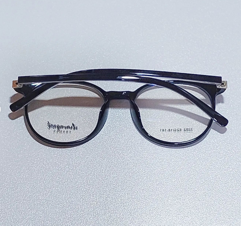 Optical frame black