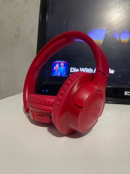JBL TUNE 760NC