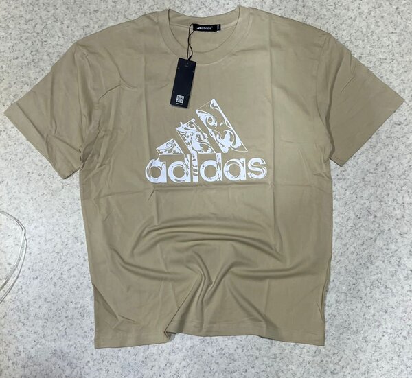 T-shirt Adidas moderne
