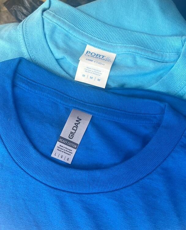 Authentic Gildan Plain tees