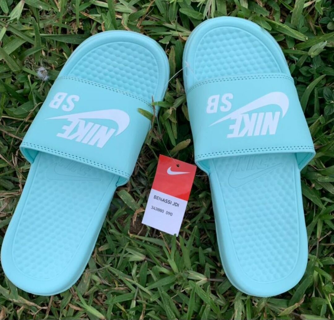 Claquettes tendance confortables