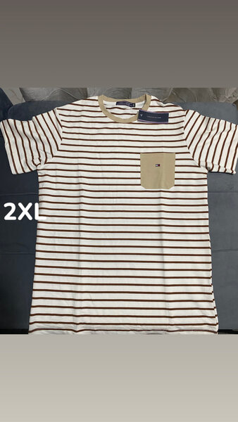 T-shirt rayé à poche homme