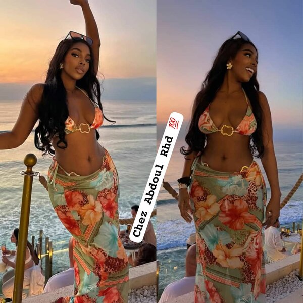 Paréo fleuri élégant plage