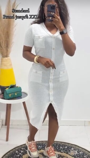 Robe sexy disponible