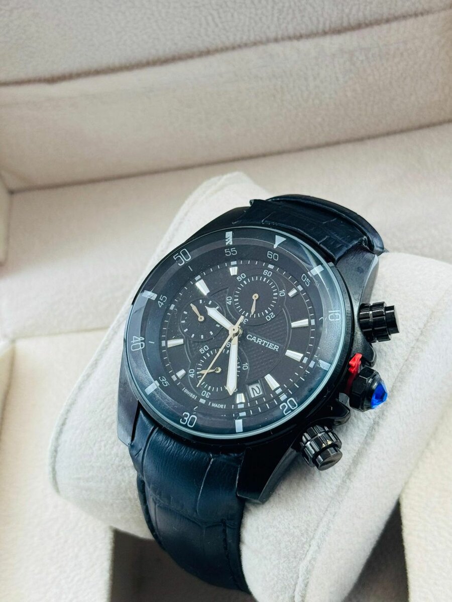 MONTRE LUXE HOMME
