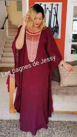 LES BELLES ROBES