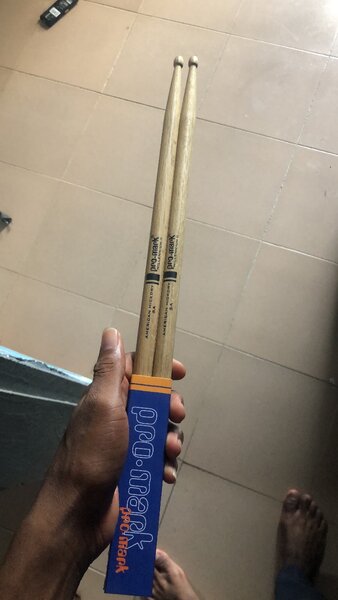 Baguettes de batterie en bois