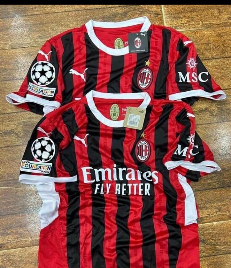 Maillots de football officiels