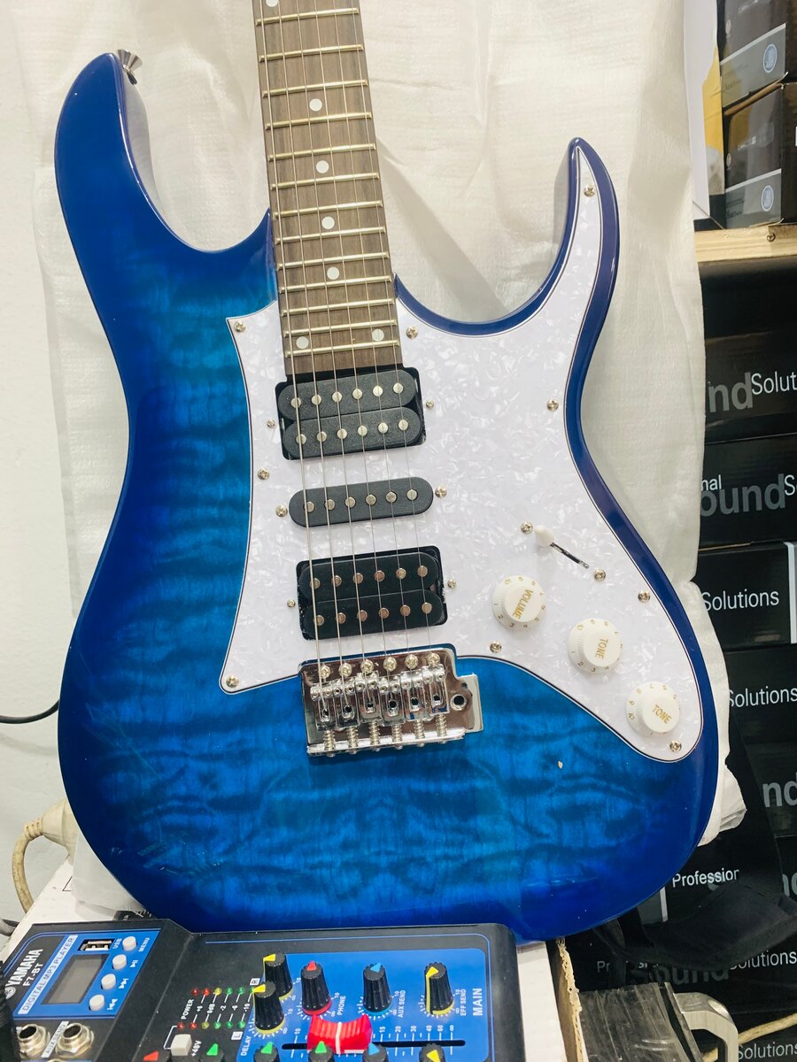 Guitare Ibanez Électrique BLEU