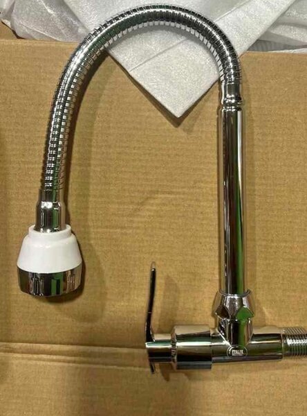 Robinet de cuisine en flexible