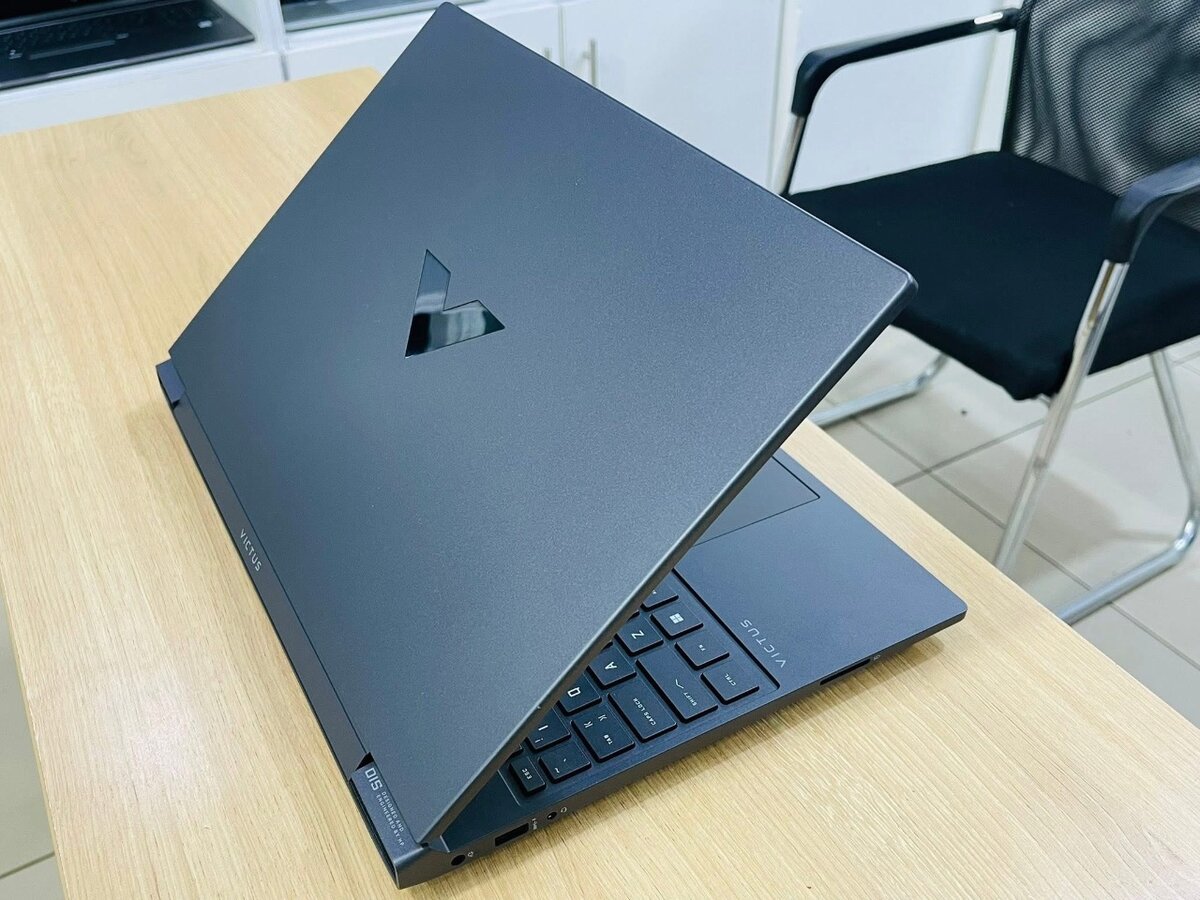(Gaming Laptop) HP Victus