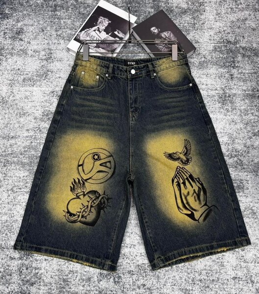 Shorts en jean noir imprimé