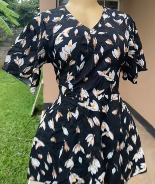 Elegant women's dress size M 
