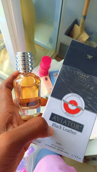 Eau de Toilette Aviator Black