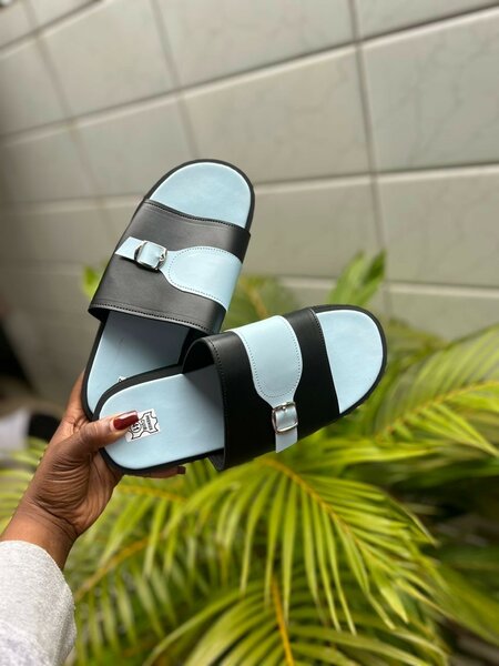 Chaussons en cuir élégants