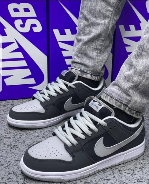 Nike sb dunk (black and ash)