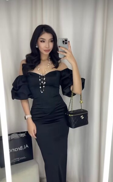 Элегантное шёлковое платье