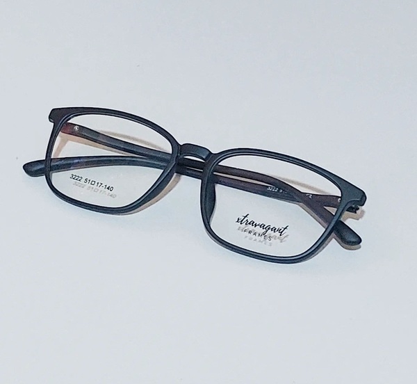 Optical frame black