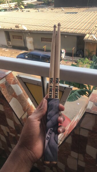 Baguettes de batterie en bois